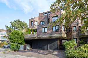 Besonderes Wohnerlebnis in Rheinnähe: 2-Zimmer-Wohnung mit Terrasse und Garten – 40549 Oberkassel, Düsseldorf – Vorschaubild 3