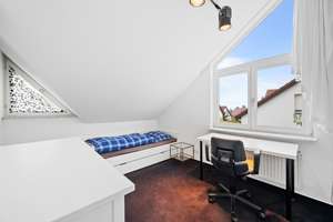 Familienparadies in Birkach- gepflegte DHH mit Sauna, Kamin und Gartenidylle – Die vollständige Adresse der Immobilie erhältst du vom Anbieter., 70599 Birkach-Süd, Stuttgart – Vorschaubild 14