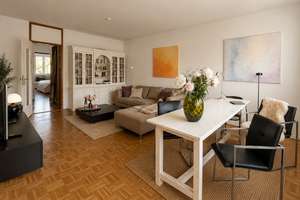 Großzügige 3-Zimmer-Wohnung mit zwei Balkonen und zwei Tiefgaragenstellplätzen – Die vollständige Adresse der Immobilie erhältst du vom Anbieter., 40474 Golzheim, Düsseldorf – Vorschaubild 4