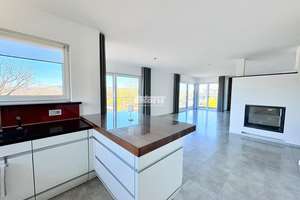 antaris Immobilien GmbH ** exklusive Penthousewohnung mit atemberaubendem Blick über Jena** – Die vollständige Adresse der Immobilie erhältst du vom Anbieter., 7749 Kernberge, Jena – Vorschaubild 4
