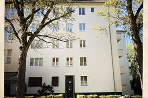 Top Lage!!! Wohnen am Rüdesheimerplatz - freie helle 2 Zimmerwohnung mit viel Potential – Eberbacher Str 3, 14197 Wilmersdorf, Berlin – Vorschaubild 2