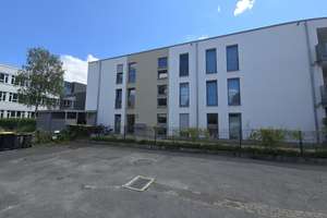 Lichtdurchflutete 2-ZKB-Wohnung mit Balkon in direkter Innenstadtlage von Gütersloh – Die vollständige Adresse der Immobilie erhältst du vom Anbieter., 33330 Innenstadt-Kernstadt, Gütersloh – Vorschaubild 3