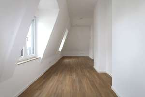** Helle 4 Zimmer im Dachgeschoss * offene Küche mit EBK * 2 Bäder * Loggia! – Beckerstraße 3, 4179 Neulindenau, Leipzig – Vorschaubild 6