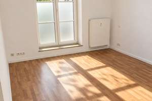 Gohlis-Mitte: Gepflegte 2-Zimmerwohnung mit EBK, Parklage & flexiblem Grundriss