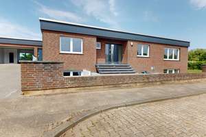 EIN TRAUM FÜR FAMILIEN UND FREIBERUFLER...! Imposanter Bungalow in Bestlage – Die vollständige Adresse der Immobilie erhältst du vom Anbieter., 59069 Rhynern, Hamm – Vorschaubild 3