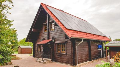 Provisionsfrei* Blockbohlenhaus mit Solaranlage & großem Grundstück - Wohnen im Naturparadies von Rü