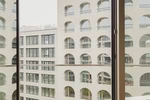 Wohnarchitektur von Grüntuch Ernst: Klarheit, Raum und Exklusivität – Die vollständige Adresse der Immobilie erhältst du vom Anbieter., 10117 Mitte (Ortsteil), Berlin – Vorschaubild 11