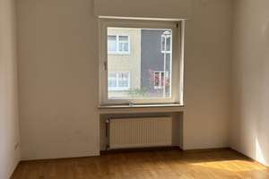2,5 Zimmer Wohnung mit Parkettboden und eigenem Garten – Else-Hirsch Straße 25, 44789 Wiemelhausen, Bochum – Vorschaubild 2