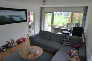 Ludwigsburg- Hoheneck - Helle und gut geschnittene 3 1/2 Zi.-Whg., EG, EBK, HM-Service, Einzelgarage – Die vollständige Adresse der Immobilie erhältst du vom Anbieter., 71642 Hoheneck, Ludwigsburg – Vorschaubild 1