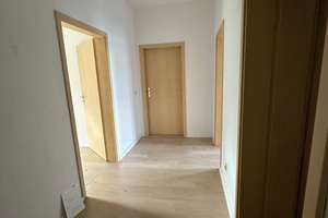 Helle 3-Zimmer-Wohnung in zentraler Lage von Chemnitz – Eckstraße 3, 9113 Schloßchemnitz, Chemnitz – Vorschaubild 2