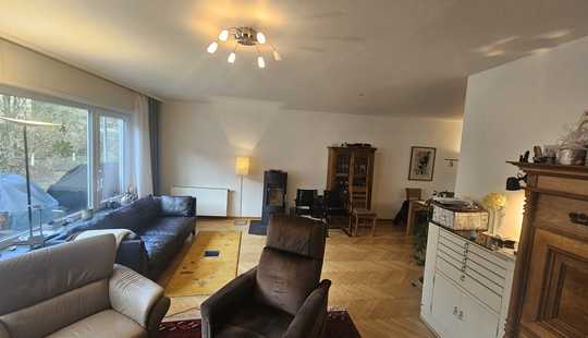 Bild von Sehr schönes Haus mit Garten & Garage ab sofort zu verkaufen