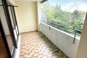 Tolle 4 Zimmerwohnung mit Balkon