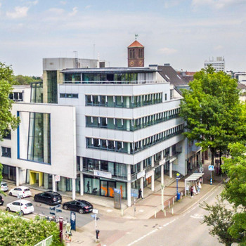 Modernes und attraktives Bürogebäude in Essen-Rüttenscheid | hauseigene Tiefgaragenstellplätze