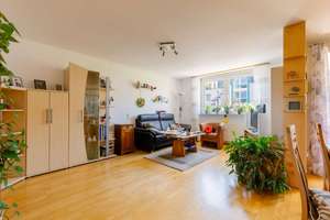 Attraktive, freiwerdende 3-Zimmer-Wohnung mit zwei herrlichen Balkonen & TG-Stellplatz im Rieselfeld – 79111 Rieselfeld, Freiburg im Breisgau – Vorschaubild 9
