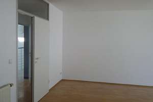 Vermietete 3-Raum-Wohnung für Kapitalanleger in Stadtfeld- Ost – A.- Puschkin- Str. 24, 39108 Stadtfeld Ost, Magdeburg – Vorschaubild 9