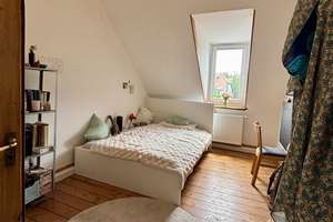 HELLES WG-ZIMMER IN 3ER WG | TOP LAGE | EINBAUKÜCHE – Rankestraße 14, 76137 Südstadt, Karlsruhe – Vorschaubild 2