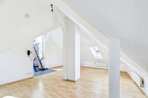 Ein Loft über den Dächern – mit 360° Rundumblick auf außergewöhnlicher Dachterrasse – Die vollständige Adresse der Immobilie erhältst du vom Anbieter., 70327 Untertürkheim (Ortsteil), Stuttgart – Vorschaubild 5