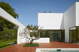 - Prämierte Architektur - Im puristischen Design gebaute, exklusive Bauhausvilla – Die vollständige Adresse der Immobilie erhältst du vom Anbieter., 82319 Starnberg – Vorschaubild 3