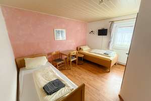 Monteur-Pension mit vielseitigem Entwicklungspotenzial  – Die vollständige Adresse der Immobilie erhältst du vom Anbieter., 93077 Bad Abbach – Vorschaubild 4