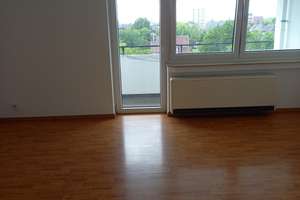 1 Zimmer, Küche, Diele, WC/Dusche, Loggia,Toplage – Kaiserstr. 102, 47800 Bockum, Krefeld – Vorschaubild 3