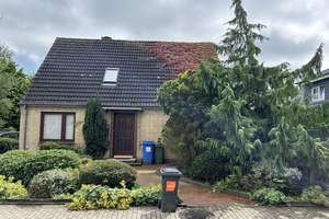 Großzügiges Einfamilienhaus in guter Lage – Die vollständige Adresse der Immobilie erhältst du vom Anbieter., 25764 Wesselburen – Vorschaubild 9