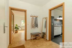 Wohnung zum Kauf in Düsseldorf - Rayak Immobilien, Ihr Makler für Düsseldorf – Die vollständige Adresse der Immobilie erhältst du vom Anbieter., 40597 Benrath, Düsseldorf – Vorschaubild 2