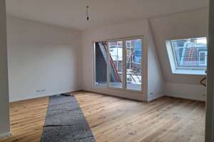 helle Dachgeschosswohnung mit tollem Schnitt, – 10717 Wilmersdorf, Berlin – Vorschaubild 2