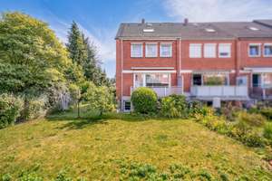 Bremen Huchting: Schönes Reihenendhaus für Familien in zentraler Lage mit Garage  – Die vollständige Adresse der Immobilie erhältst du vom Anbieter., 28259 Kirchhuchting, Bremen – Vorschaubild 3