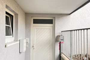 Frisch renovierte, charmante 3-Zi-Wohnung mit EBK in Reutlingen – Reutlingen (Kreis) – Vorschaubild 2