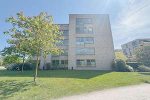 Großzügige Vier-Zimmer-Wohnung mit Küche, Stellplatz und Loggia am Stadtwerder – Die vollständige Adresse der Immobilie erhältst du vom Anbieter., 28199 Alte Neustadt, Bremen – Vorschaubild 2