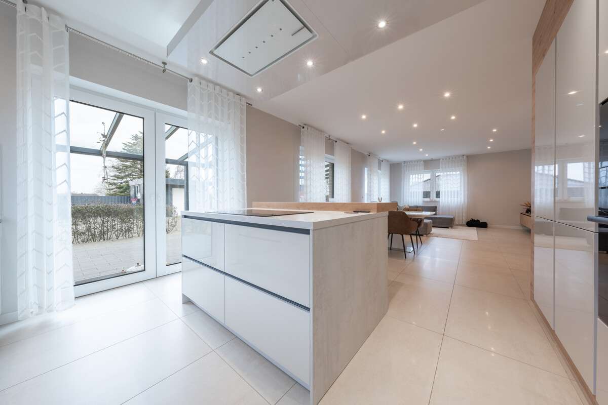 Immobilie in Bippen - Modernes Familienanwesen

Großzügigkeit, Design und Zukunftssicherheit in perfekter Harmonie - Bild 0