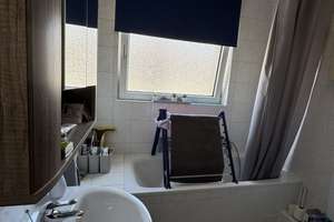 schöne, helle Etagenwohnung mit Balkon und Garage zu verkaufen – 45359 Bedingrade, Essen – Vorschaubild 12