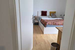 Schöne helle Wohnung in Düsseldorf-Holthausen, 2 Zimmer, Echtholzparkett, Stellplatz möglich – Meyerhofstr. 1, 40589 Holthausen, Düsseldorf – Vorschaubild 8