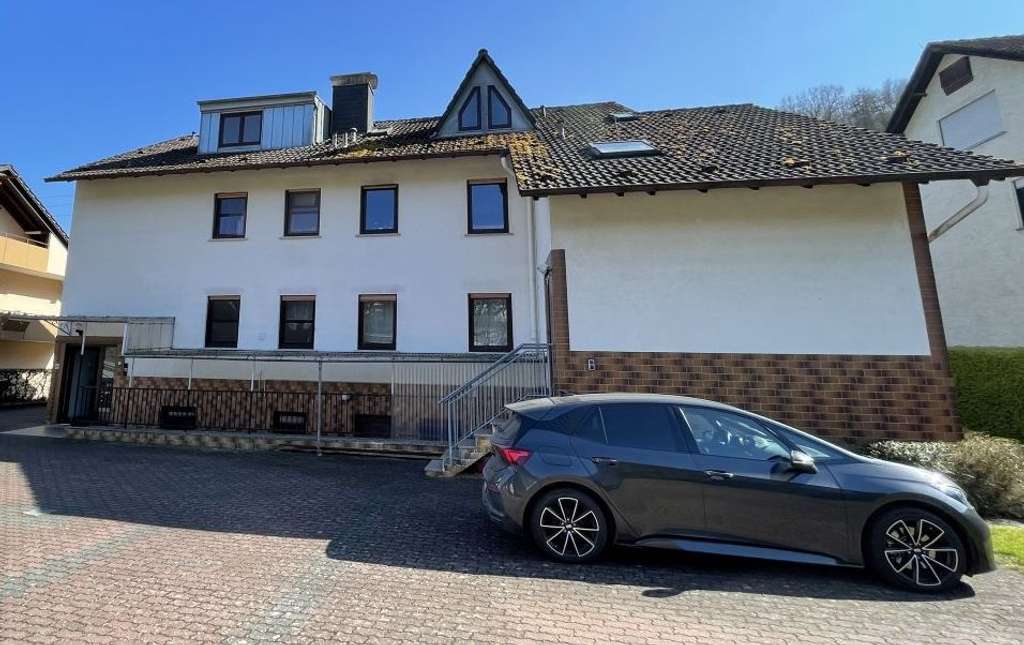 Immobilie in Lohr am Main - Dreifamilienhaus in Lohr - vielseitige Wohnimmobilie mit stabiler Rendite - Bild 1