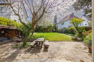 Bezauberndes Einfamilienhaus mit Garten und 2 Stellplätzen – Die vollständige Adresse der Immobilie erhältst du vom Anbieter., 70193 Kräherwald, Stuttgart – Vorschaubild 2