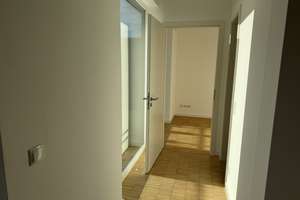 3-Zimmer-Penthousewohnung mit Dachterrasse, Loggia und Elbblick! – Schönebecker Straße  125, 39104 Buckau, Magdeburg – Vorschaubild 21