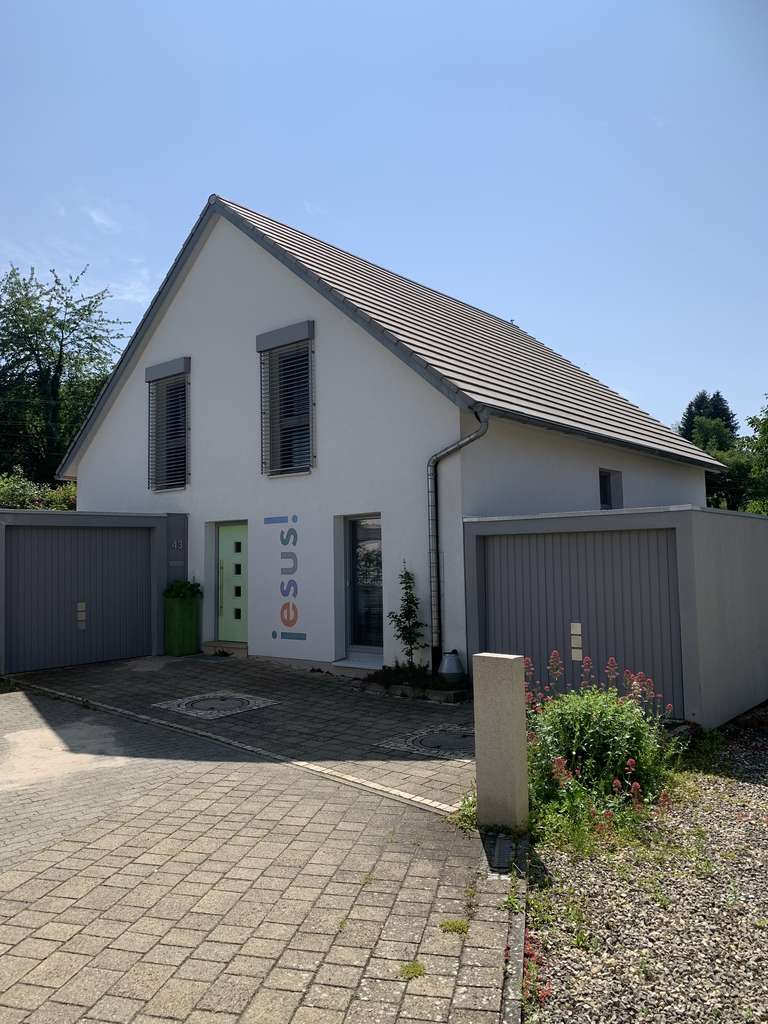 Passivhaus freistehend. Komfort trifft auf minimalen Unterhalt