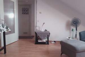 Helle Dachgeschosswohnung in Mühlburg – Nuitsstr. 2c, 76185 Mühlburg, Karlsruhe – Vorschaubild 2