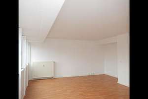 1 Nettokaltmiete frei +++Dachgeschosswohnung im ruhigen Potsdam+++ – Potsdamer Straße 18a, 14469 Bornstedt, Potsdam – Vorschaubild 6
