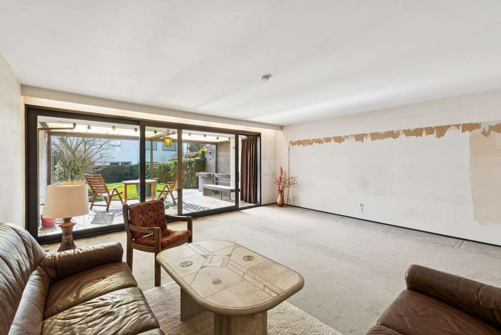 Immobilie in Steinbach - Reihenhaus im Bauhausstil mit schönem Garten - Bild 1