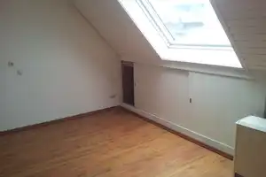 Helle 2-Raum-DG-Wohnung in Stuttgart-Feuerbach – Neippergstraße 2, 70469 Stuttgart – Vorschaubild 3