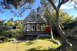 Altglienicke: freistehendes Einfamilienhaus mit Potential auf großem Grundstück in idyllischer Lage