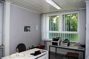 Wandlungsfähiges Bürohaus  in Mehrfamilienhaus mit Parkplätzen in Sol.-Mitte! – Die vollständige Adresse der Immobilie erhältst du vom Anbieter., 42655 Solingen-Mitte, Solingen – Vorschaubild 4