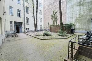 ALTBAUCHARME MIT POTENZIAL: 2-ZIMMER-WOHNUNG MIT BALKON IM 4.OG IN WILMERSDORF I PROVISIONSFREI – Mecklenburgische Straße 87/88, 10713 Wilmersdorf, Berlin – Vorschaubild 22