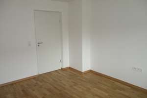 Moderne, frisch renovierte 3-Zimmer-Wohnung mit Balkon – Erstbezug nach Sanierung 2026 – Schlörstr. 21, 84453 Mühldorf am Inn – Vorschaubild 9