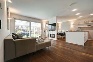 MÖBLIERT - CITY WOHNUNG - Tolle Wohnung mit Terrasse und Garten – Die vollständige Adresse der Immobilie erhältst du vom Anbieter., 70176 Rosenberg, Stuttgart – Vorschaubild 3