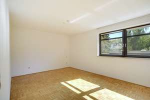 Großzügige 3,5-Zimmer-Wohnung im 2. Obergeschoss im beliebten Essener Moltkeviertel – 45138 Huttrop, Essen – Vorschaubild 3