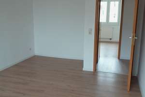 EBK geschenkt für die attraktive Drei-Zimmer-Wohnung mit Aufzug – Moritzstraße 79, 8523 Neundorfer Vorstadt, Plauen – Vorschaubild 2