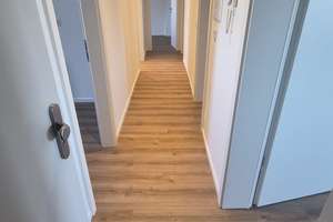 Exklusive 4-ZKB Dachgeschoss-Altbauwohnung in Wiesbaden – 65183 Westend / Bleichstraße, Wiesbaden – Vorschaubild 3