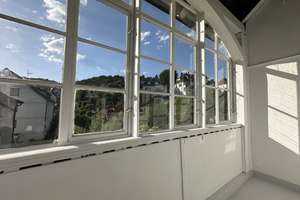Wohnen im Grünen – Helle Wohnung mit Wintergarten und traumhafter Aussicht+EBK – Die vollständige Adresse der Immobilie erhältst du vom Anbieter., 70199 Südheim, Stuttgart – Vorschaubild 5